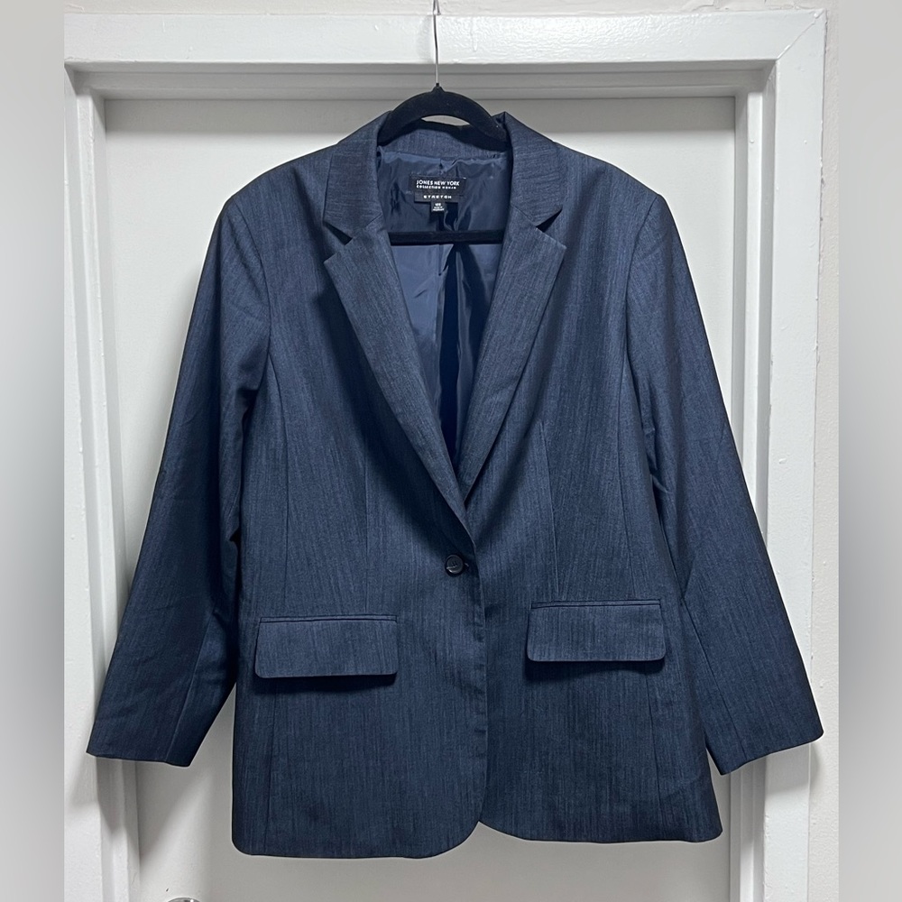 Jones New York Women’s Blazer size 18